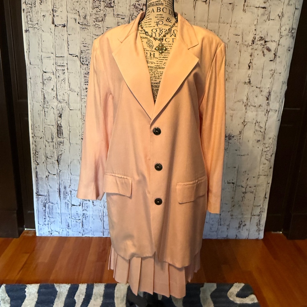 FJGI By YFI Women 2pc Silk Jacket and pleated skirt. Jacket Size L. Skirt 12